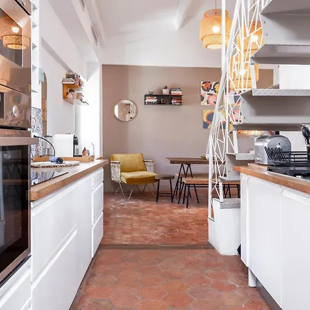 Old Town, Floor, Sun Deck Terrace With Large Sea Views نيس
